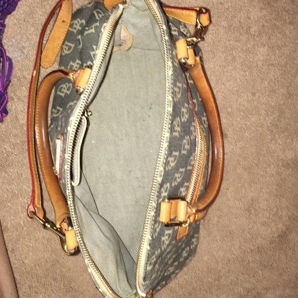 Dooney & Bourke purse - Picture 3 of 4